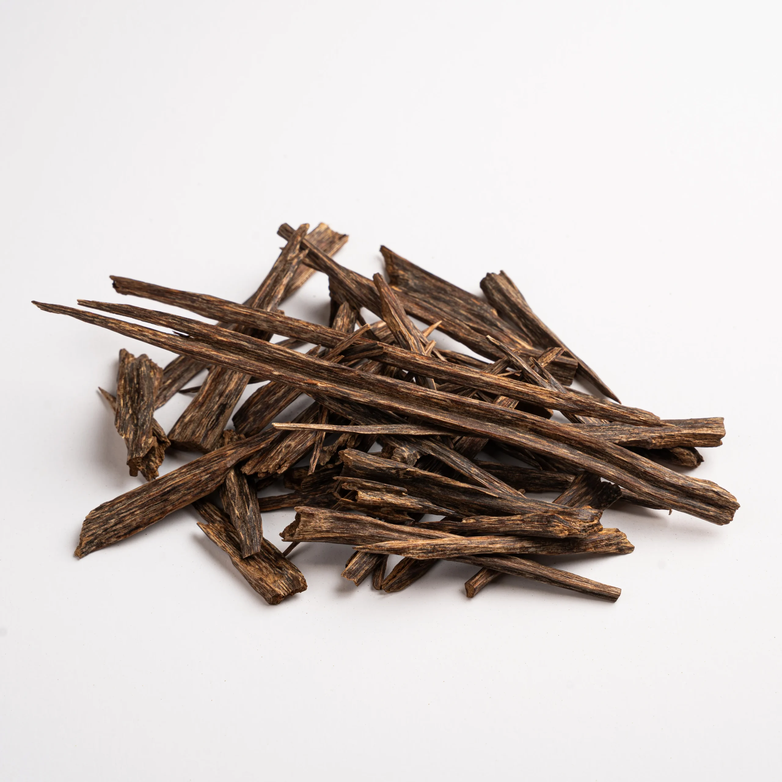 عود هندي سلا (سيوفي)